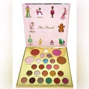 Too Faced Merry Makeup Pallette
